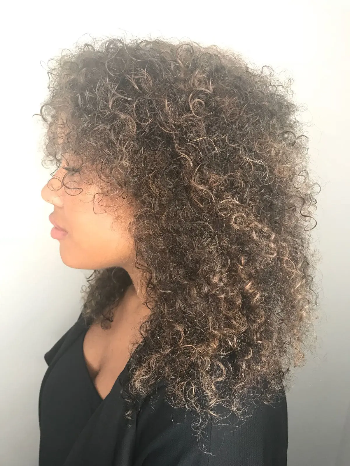 the color krullen kapsels