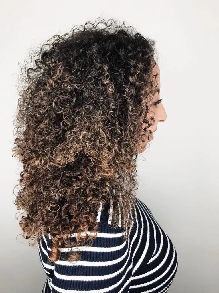 the color krullen kapsels