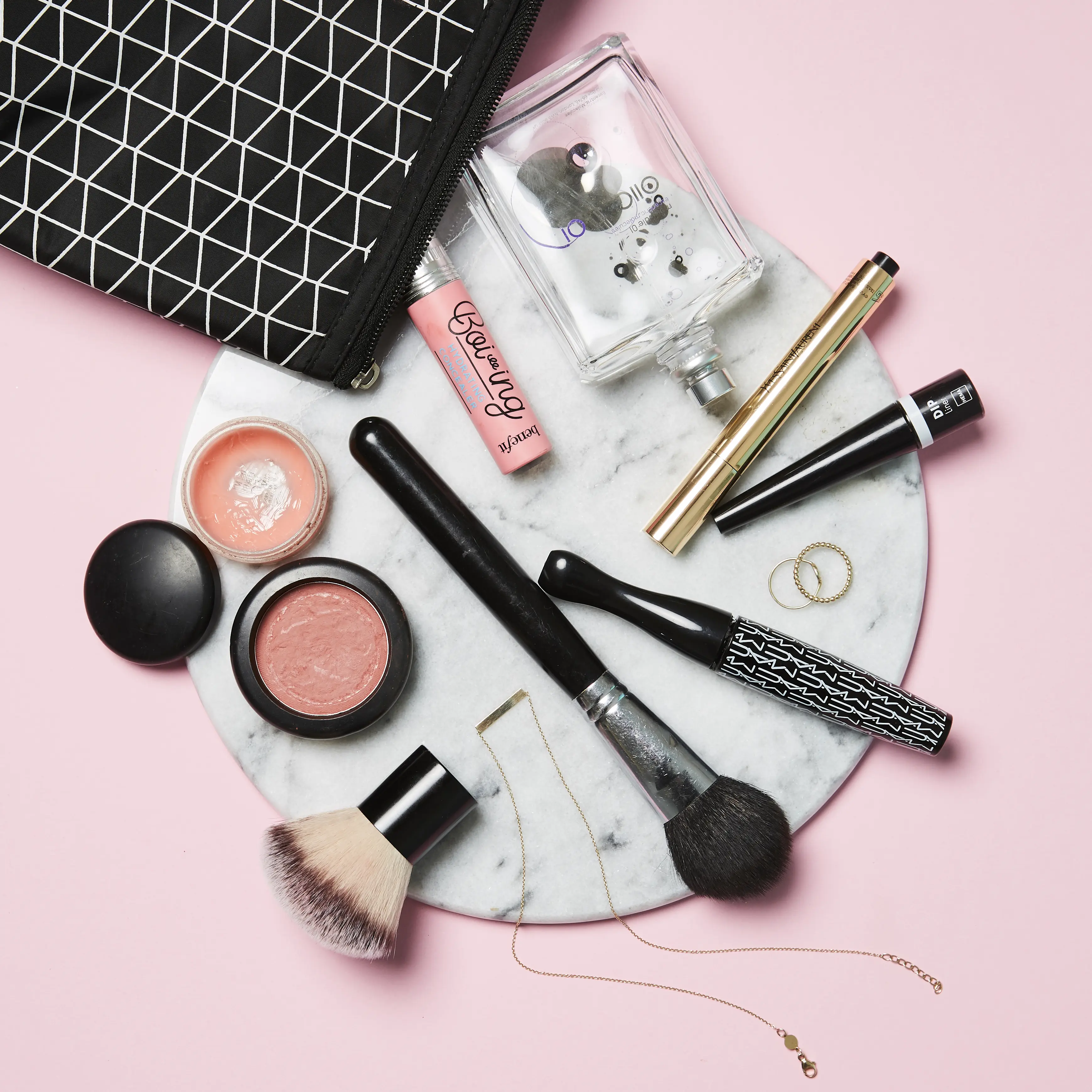 The Color beauty bag 