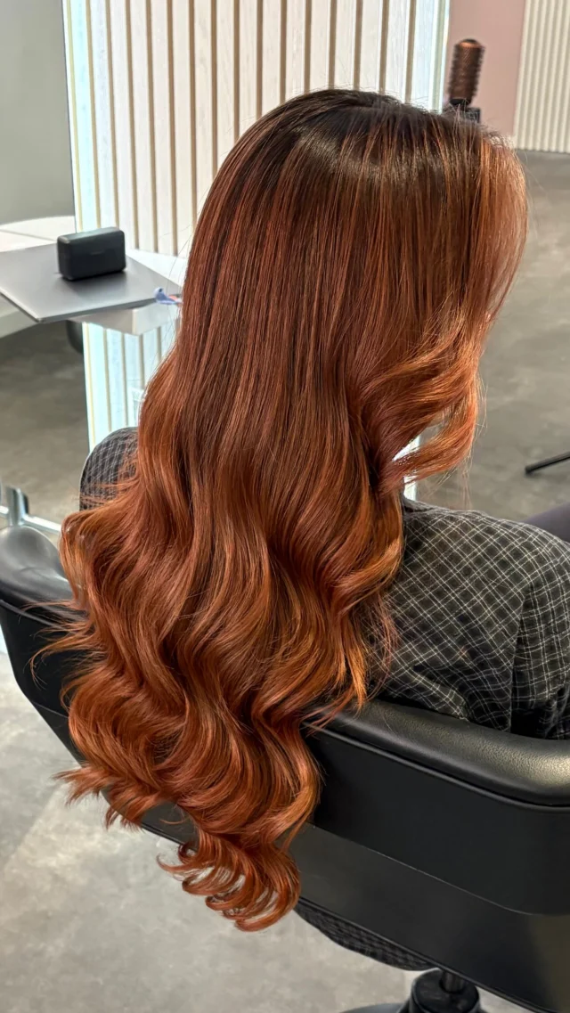 Ook toe aan een herfst transformatie? 🍂

Boek nu je kleurbehandeling 🤍

#haarkleur #haarsalonamsterdam #hairtransformation